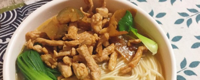 自制榨菜汤面的家常做法 怎样做榨菜汤面