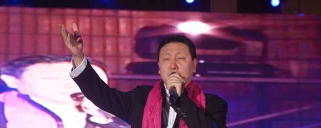 为内蒙古喝彩的歌词 为内蒙古喝彩的歌曲简介