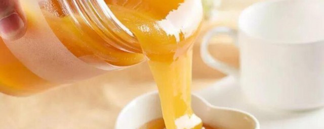 蜂蜜水可以吃药吗 蜂蜜水可不可以吃药