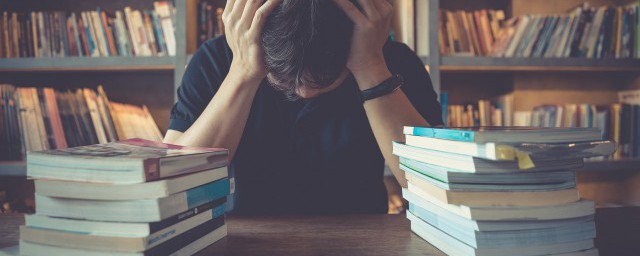 远离垃圾人的经典语录 远离小人垃圾人的句子经典语录