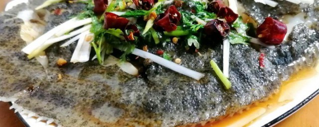 清蒸多宝鱼咋做 清蒸多宝鱼怎么做