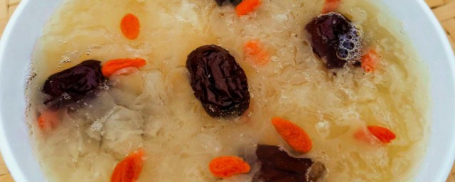 新鲜银耳如何做好吃 新鲜银耳的简单做法