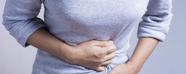 女生肚子疼应该怎么办 女生肚子疼如何处理