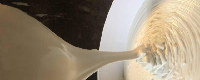 白乳胶干了怎么去除 白乳胶干了去除办法