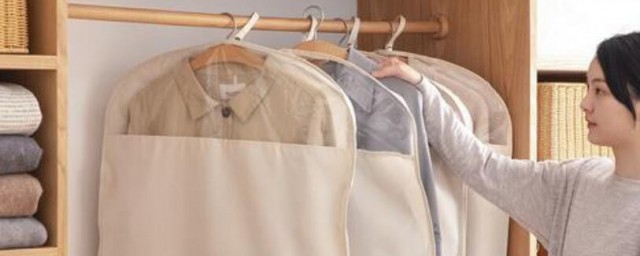 羽绒服是挂放还是叠放 羽绒服如何放
