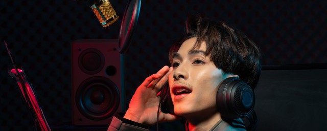 从你的全世界路过mc深七歌词 从你的全世界路过歌曲简介
