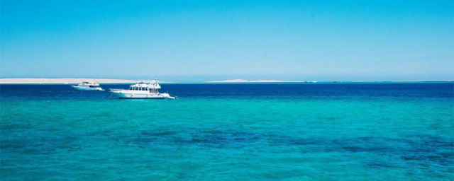 红海海水一般呈什么色 红海海水的颜色