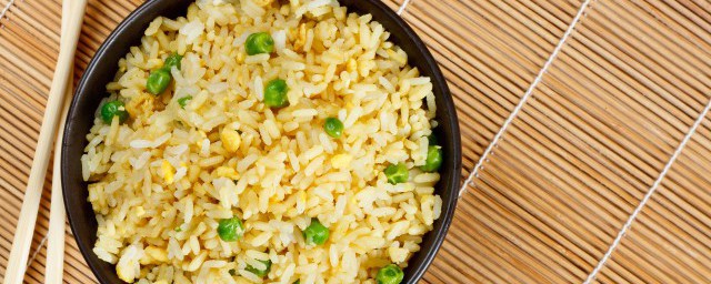 虾仁鸡蛋炒饭的做法 虾仁鸡蛋炒饭怎么做