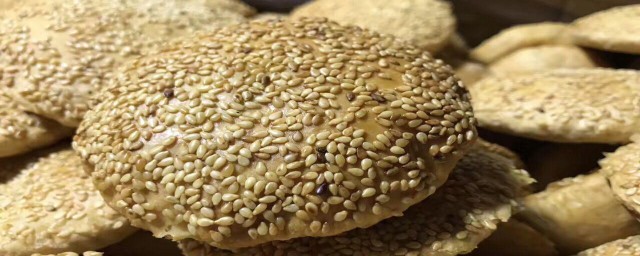 河南地摊烧饼的做法和配方 河南椒盐烧饼的烹饪技巧分享