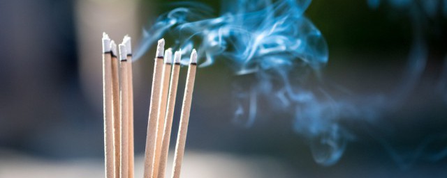 苯教与佛教的区别 关于苯教与佛教的区别