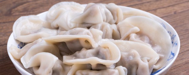 饺子是冷水下锅还是热水 怎么煮饺子