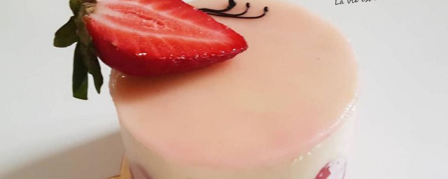 法式草莓慕斯蛋糕怎么做 怎么做法式草莓慕斯蛋糕