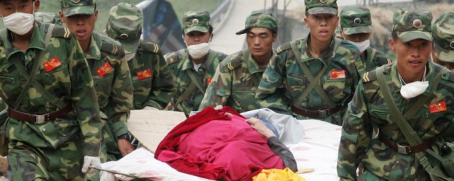 地震中的感人故事 地震中的感人故事两篇
