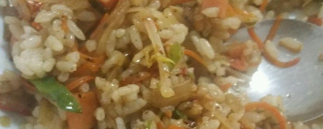 青椒鸭蛋炒米的做法 青椒鸭蛋炒米的做法简介