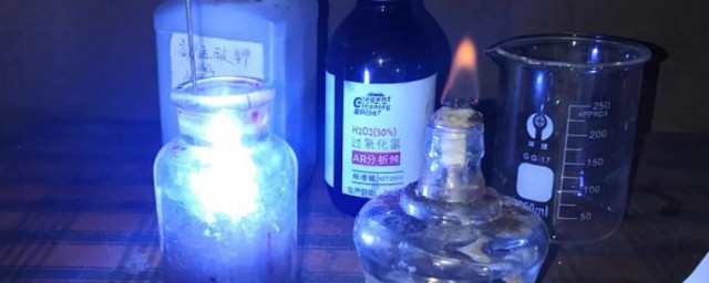 硫在氧气中燃烧的现象 硫粉在氧气中燃烧的现象是怎么样的