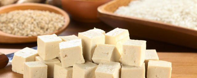 麻辣双拼豆腐的家常做法 麻辣双拼豆腐怎么做