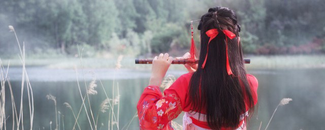 关雎中悠哉悠哉辗转反侧悠哉什么意思 悠哉悠哉辗转反侧是什么意思