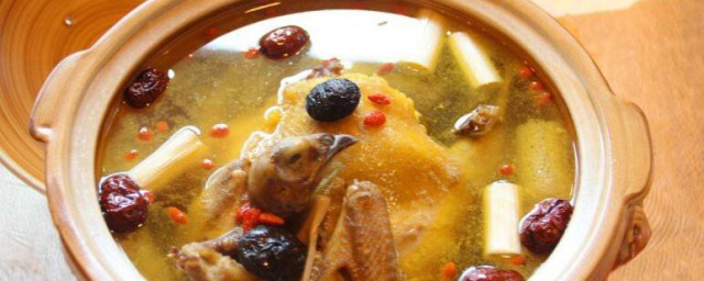 炖鸡汤需要什么配料 炖鸡汤需要哪些配料