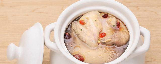 乳鸽炖汤的做法大全 乳鸽炖汤的烹饪办法