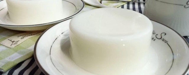 牛奶布丁的制作方法 牛奶布丁做法介绍