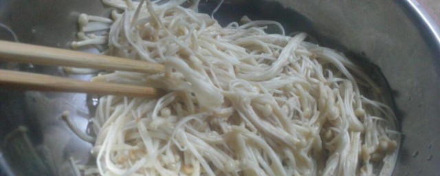 麻辣金针菇的制作办法 麻辣金针菇怎样做