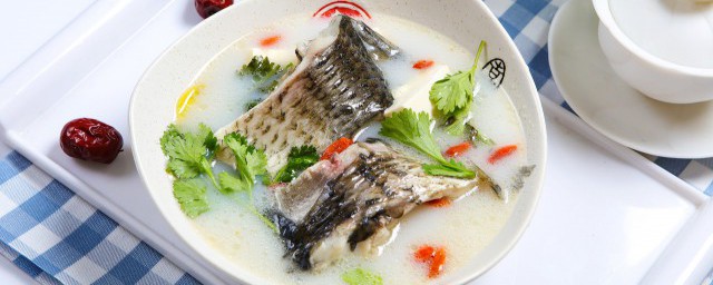 婴儿辅食豆腐鲫鱼汤怎样做 豆腐鲫鱼汤做法