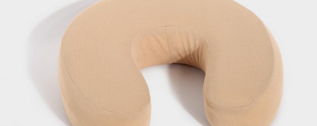 u型枕的正确使用方法 u型枕的正确戴法