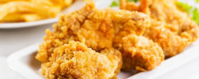 炸鸡裹粉起鳞片原理 炸鸡裹粉起鳞片怎么做啊