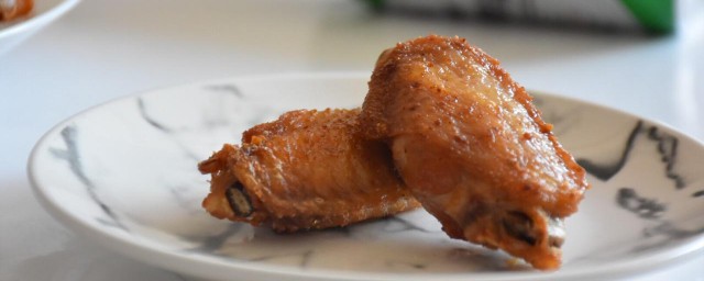 吮指炸鸡翅怎么做 吮指炸鸡翅如何做