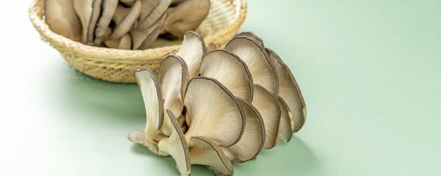 如何做椒盐蘑菇 椒盐蘑菇制作步骤