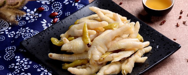 泡椒鸡翅爪家常做法 泡椒鸡翅爪怎么做