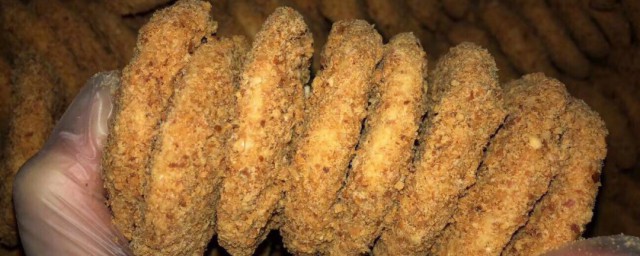 花生饼的制作技巧用烤箱 怎样制作花生饼