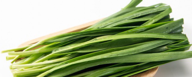 章鱼足炒韭菜怎么做好吃 章鱼足炒韭菜的烹饪方法