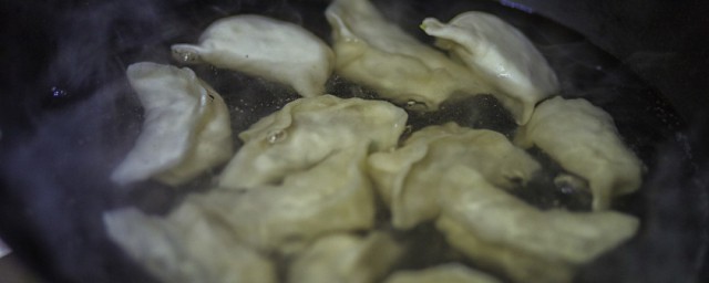 煮大量饺子不破皮的方法 煮饺子不破皮的小窍门分享