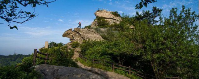 信阳鸡公山在哪里 信阳鸡公山简单简介