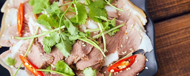 凉拌羊肉的做法 凉拌羊肉需要哪些材料