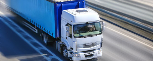 冬季行车安全防范措施 怎样安全防范冬季行车