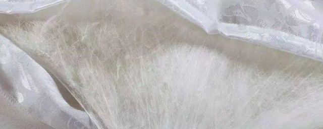 蚕丝被怎么鉴别真假 辨别蚕丝被真假的技巧