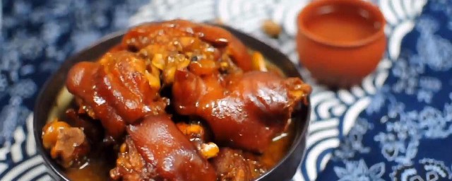 怎么做好吃的猪蹄炖豆腐 怎样做好吃的猪蹄炖豆腐