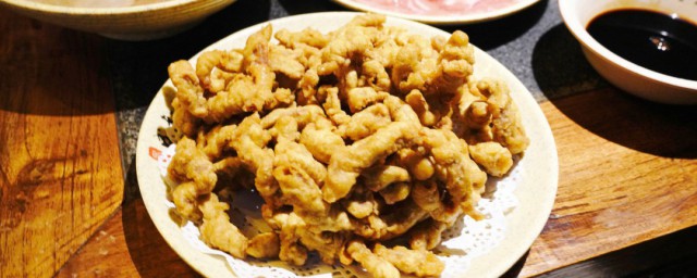 炸酥肉用什么粉好吃一点 炸酥肉的简单做法分享