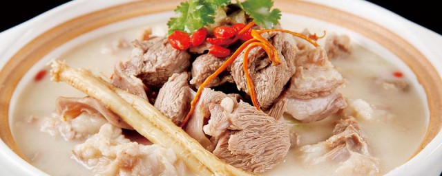 一般在家怎么做清炖羊肉 在家制作清炖羊肉的办法