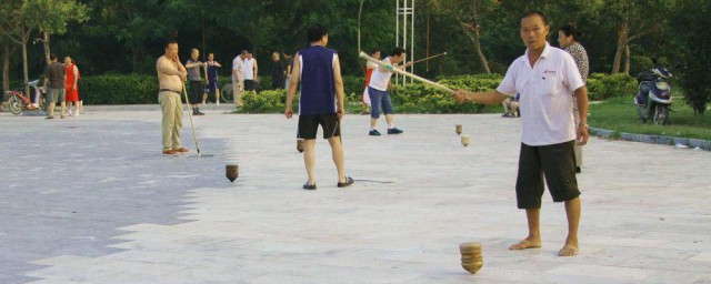新手如何抽陀螺 新手抽陀螺的方法