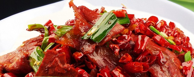干煸肉片的制作方法 干煸肉片的制作方法介绍
