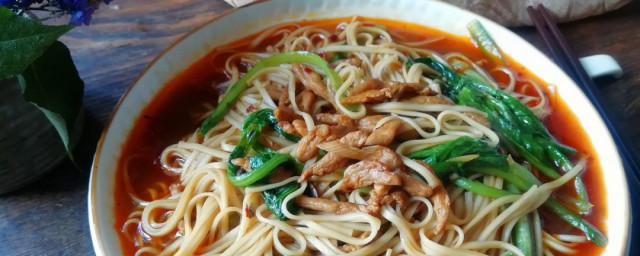 家常肉丝面条怎么做 家常肉丝面条的做法