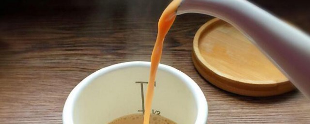 煮焦糖奶茶的正确方法 煮焦糖奶茶如何做