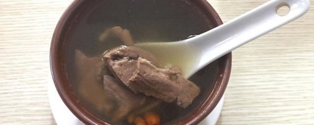 猪心和什么煲汤最好 猪心汤的简单做法