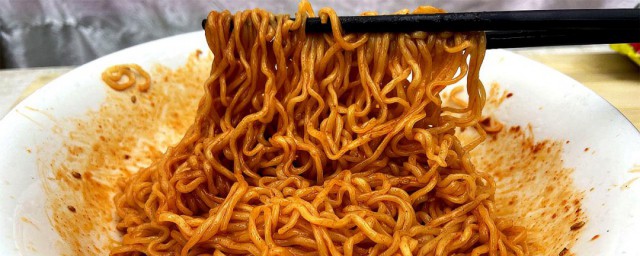 火鸡面是拌的还是煮的 火鸡面源于哪里