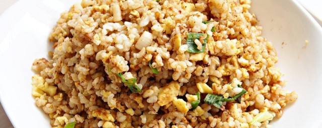蛋炒饭的热量 蛋炒饭的热量高吗
