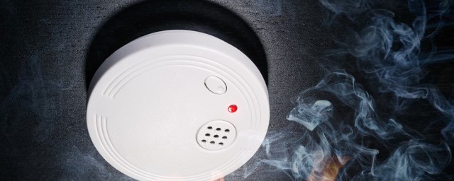 烟雾报警器一直响的原因 烟雾报警器为什么一直响
