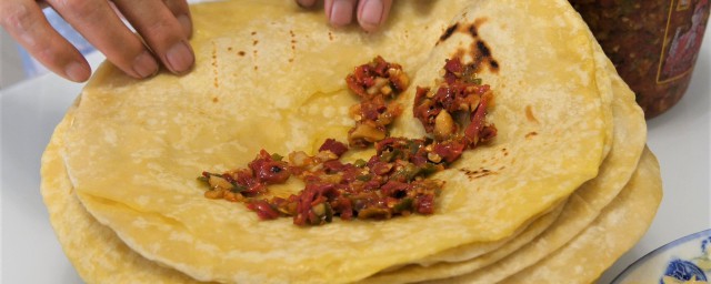 辣椒包饼怎样做 辣椒包饼做法